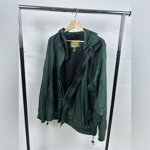 Cabela’s Lightweight Windbreaker (Green)